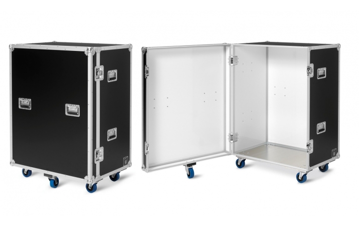 Customized flight-cases for particular shipment.